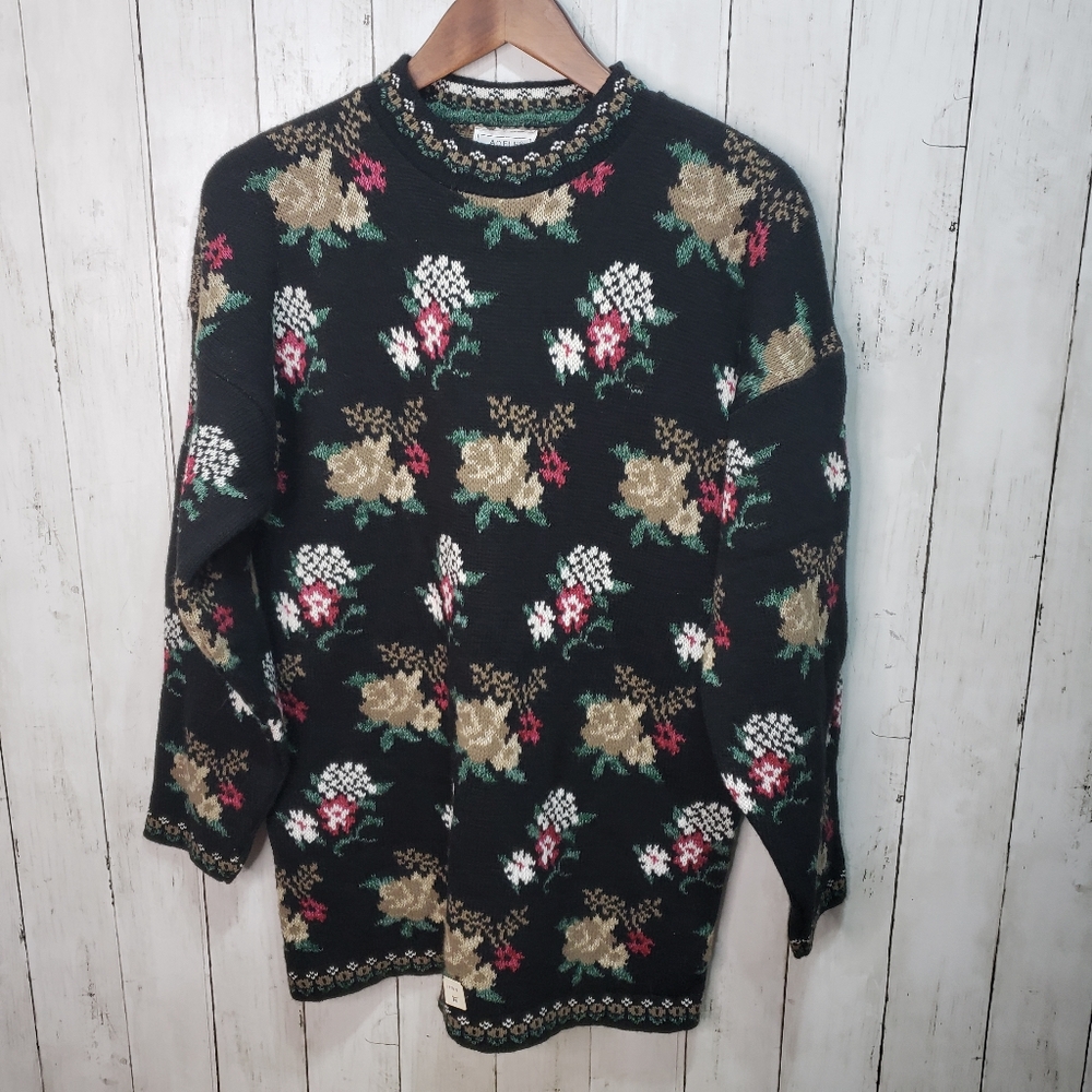 Vintage Deadstock NWT Adele Knitwear Black Floral Sweater Size Medium.